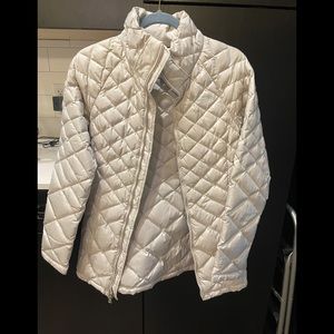 A warm jacket. Northface, XS